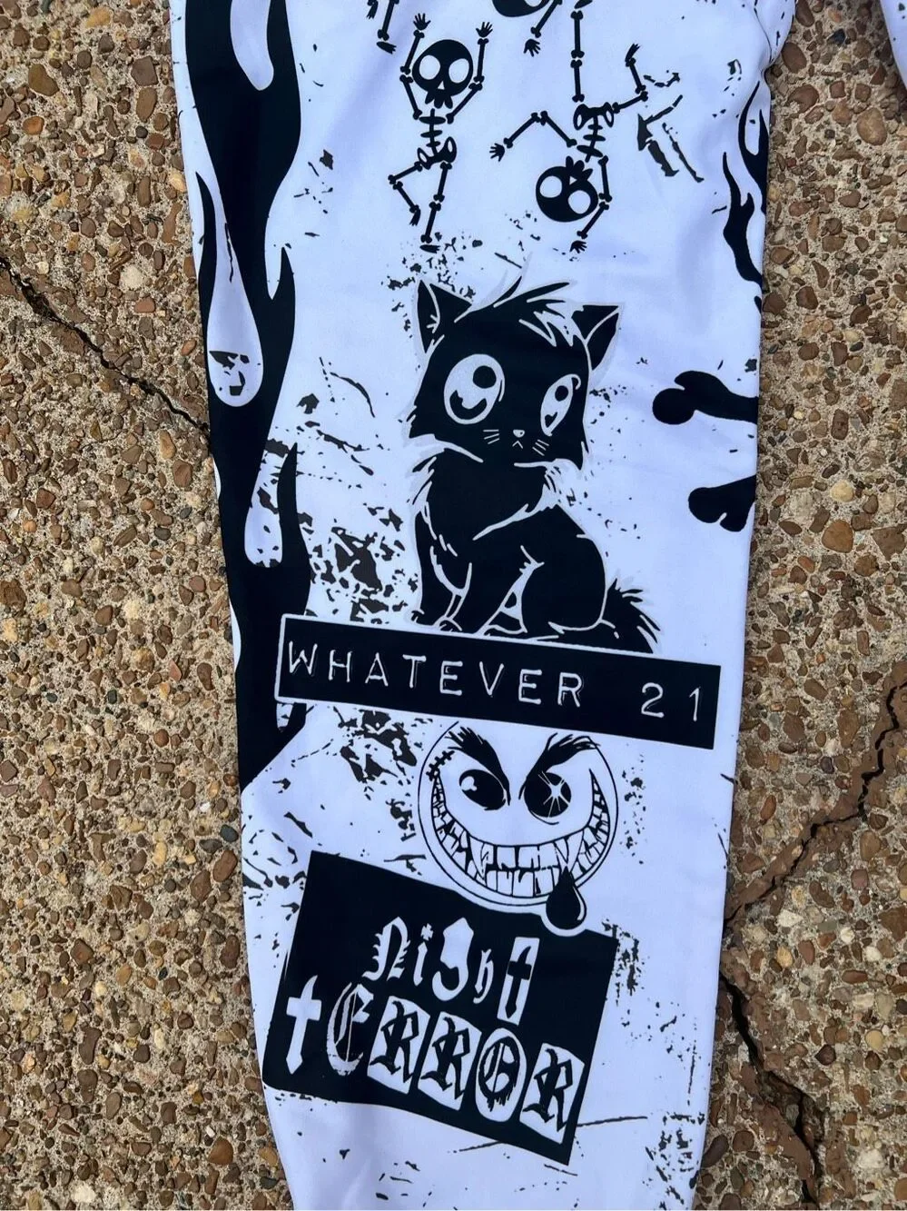 Whatever 21 Night Terror Sweatpants Joggers Streetwear skate XL $90